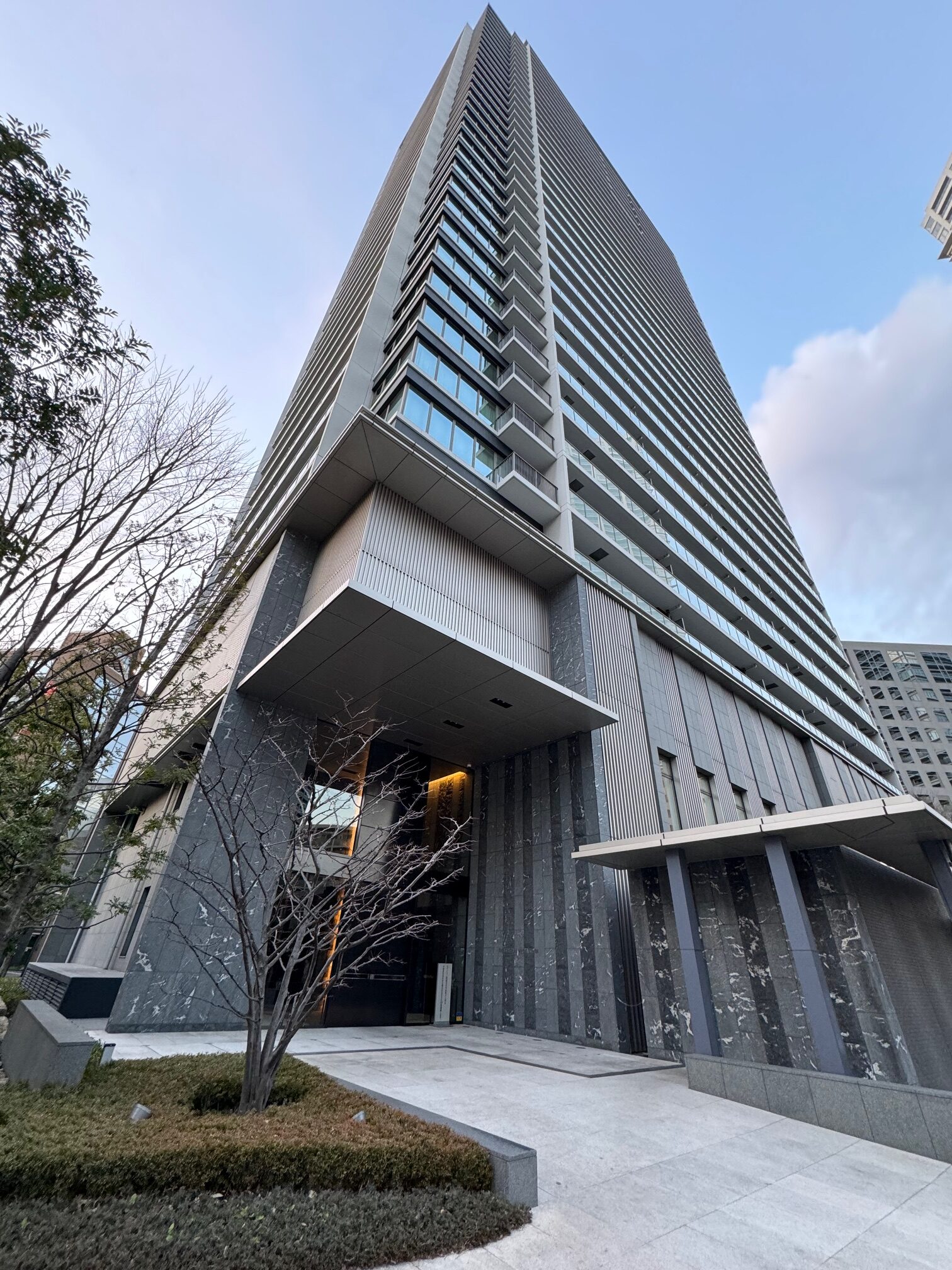 ザ・セントラルマークタワー