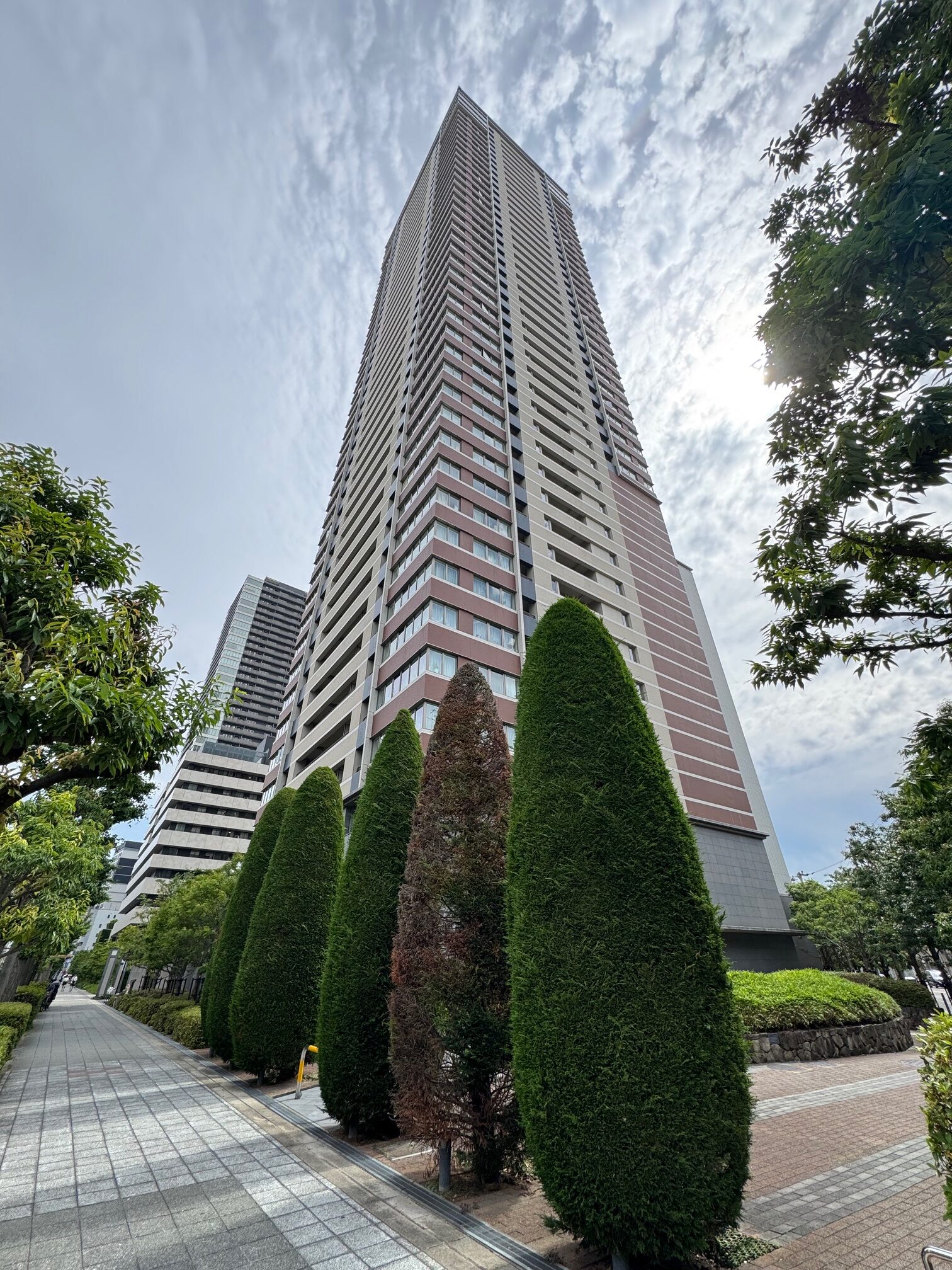 ローレルタワーサンクタス梅田