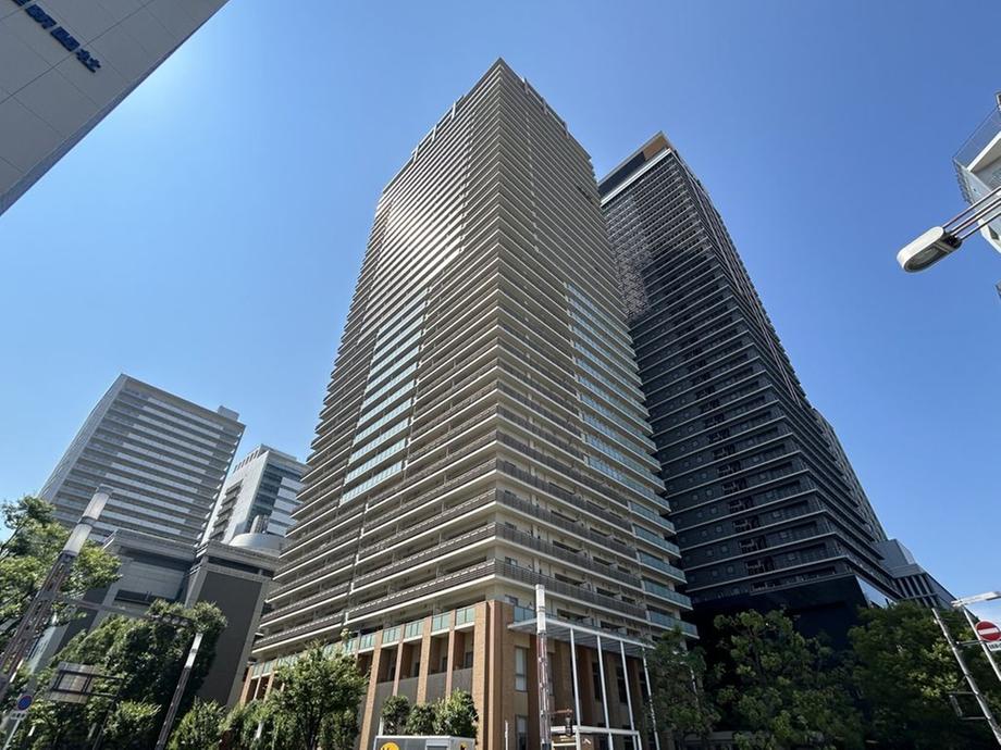 ローレルタワー難波１９階部分